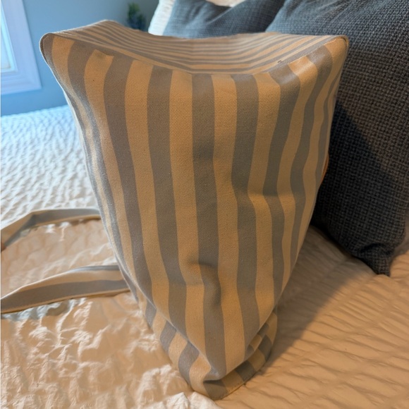 Poppy & Peonies Amalfi Stripe Beach Bound Tote - Picture 5 of 7